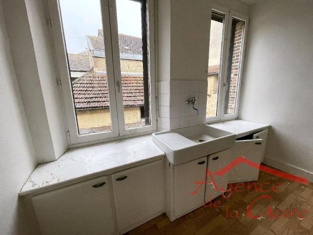 Location Appartement 2 pièces 55m² SEZANNE 51120