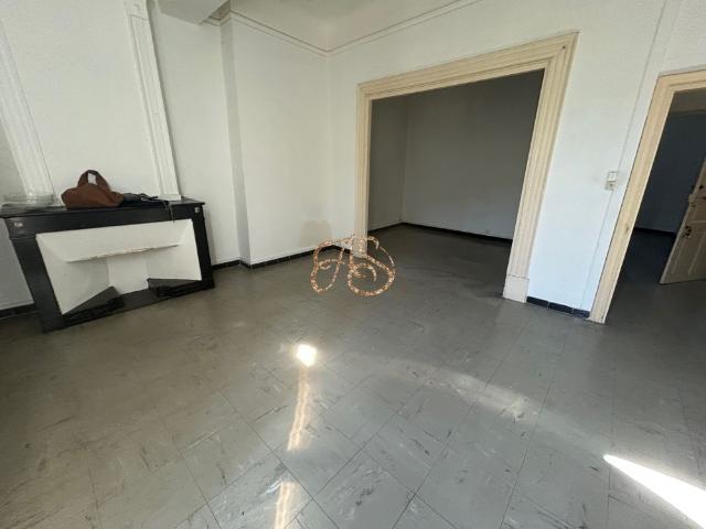 Location Appartement 2 pièces 55m² ST GILLES 30800