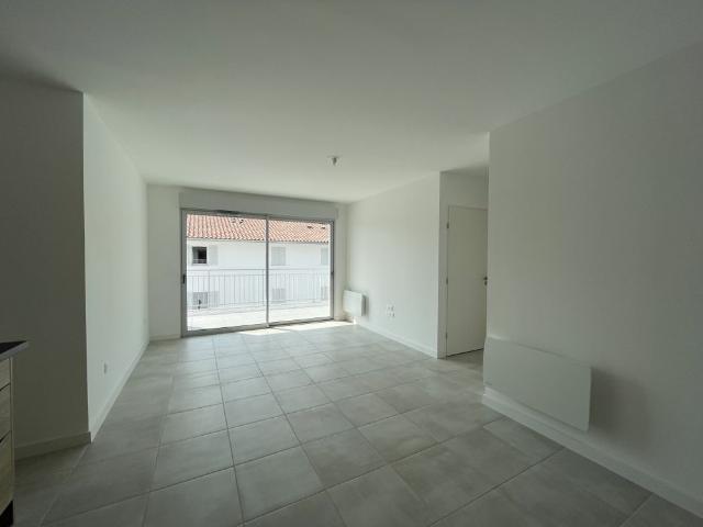 Location Appartement 2 pièces 55m² ST JEAN PIED DE PORT 64220