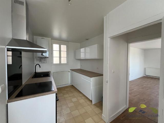 Location Appartement 2 pièces 55m² ST LEONARD DE NOBLAT 87400