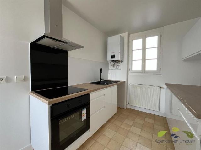 Location Appartement 2 pièces 55m² ST LEONARD DE NOBLAT 87400