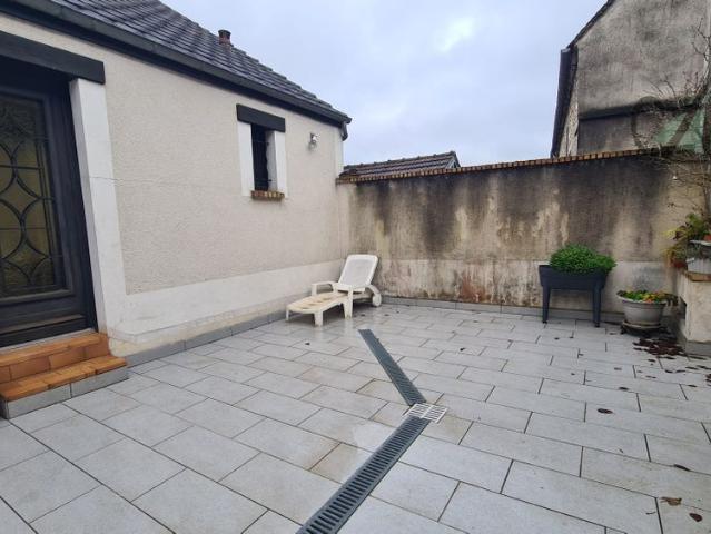 Location Appartement 2 pièces 55m² PROVINS 77160