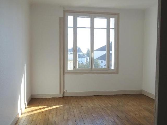 Location Appartement 2 pièces 55m² TOURS 37000