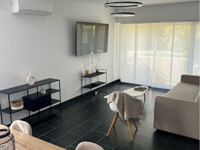 Location Appartement 2 pièces 56 m2 Marseille 10ème