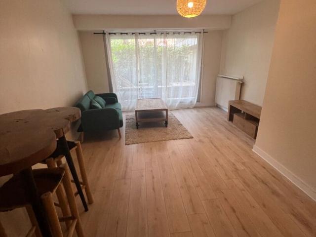 Location Appartement 2 pièces 56m²
