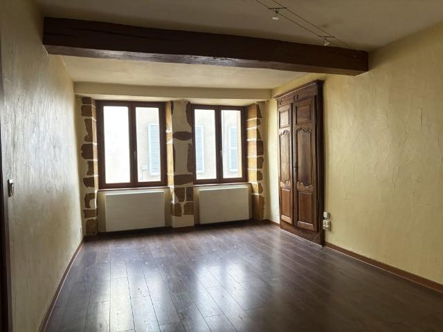 Location Appartement 2 pièces 56m² MARCIGNY 71110