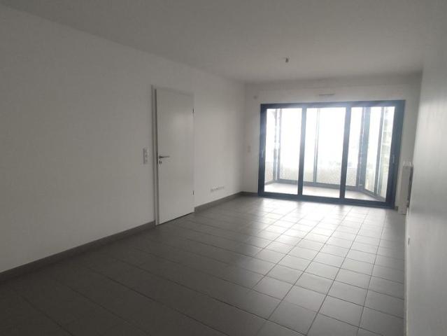 Location Appartement 2 pièces 56m² STRASBOURG 67100