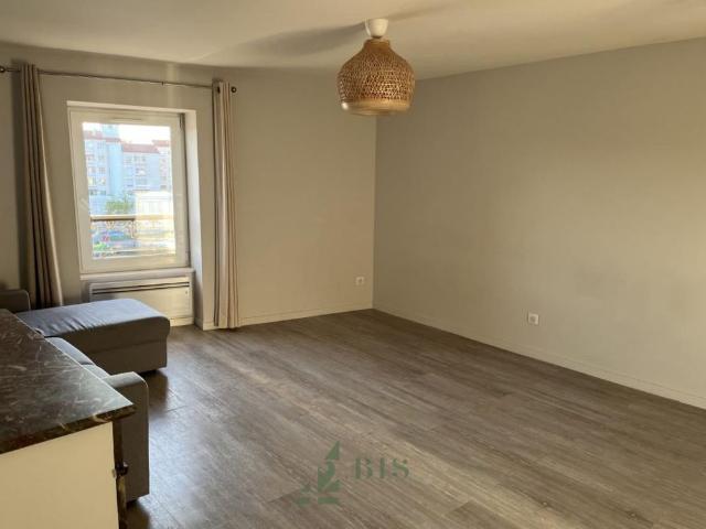 Location Appartement 2 pièces 56m² ROANNE 42300