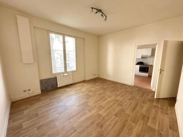Location Appartement 2 pièces 56m² TOURS 37000