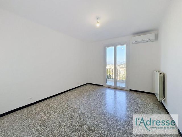 Location Appartement 2 pièces 58m²