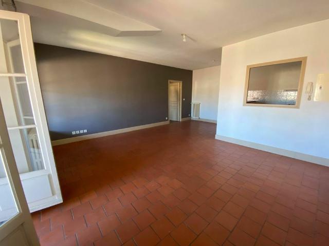 Location Appartement 2 pièces 58m² CARCASSONNE 11000