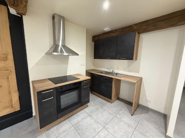 Location Appartement 2 pièces 58m² CHATILLON SUR CHALARONNE 01400