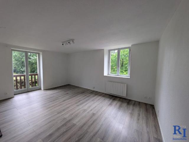 Location Appartement 2 pièces 58m² SASSENAGE 38360