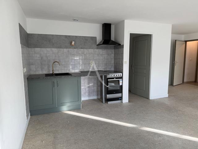 Location appartement 2 pièces, 59.00m², Nancras