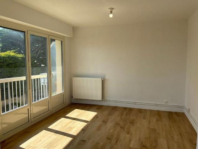 Location Appartement 2 pièces 59m²