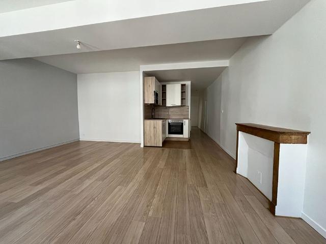 Location Appartement 2 pièces 59m²