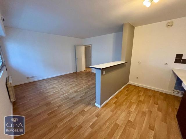 Location Appartement 2 pièces 59m² CHATEAUROUX 36000