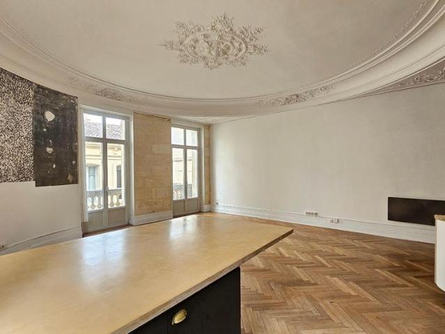 Location Appartement 2 pièces 59m² BORDEAUX 33000