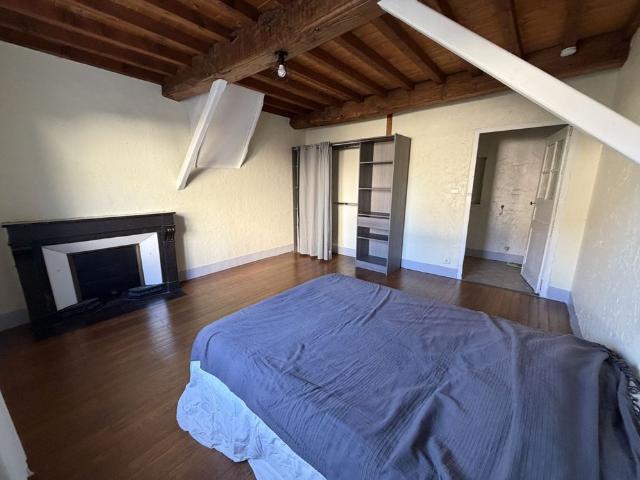 Location Appartement 2 pièces 59m² FEILLENS 01570