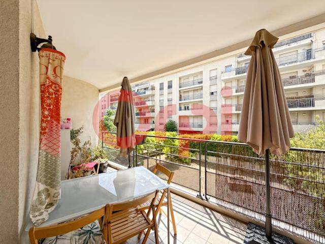 Location Appartement 3 pièces 63.92 m2 Lyon 8ème