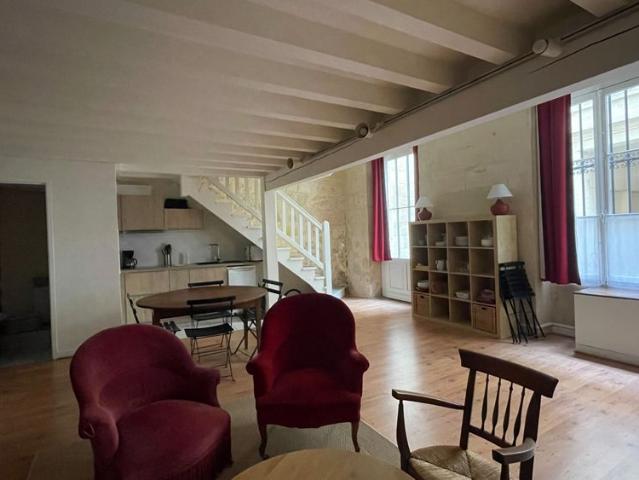 Location Appartement 2 pièces 63m²