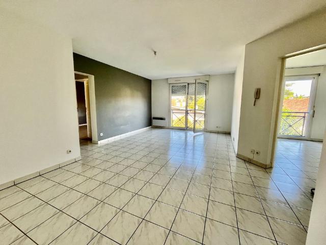 Location Appartement 2 pièces 63m²