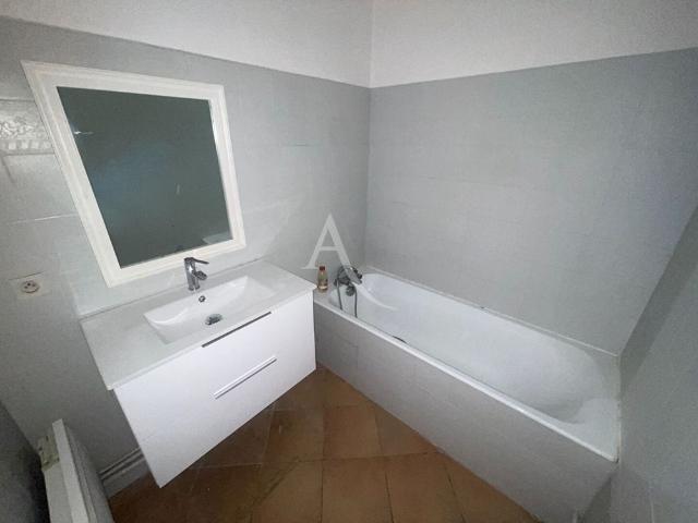 Location Appartement 2 pièces 63m²