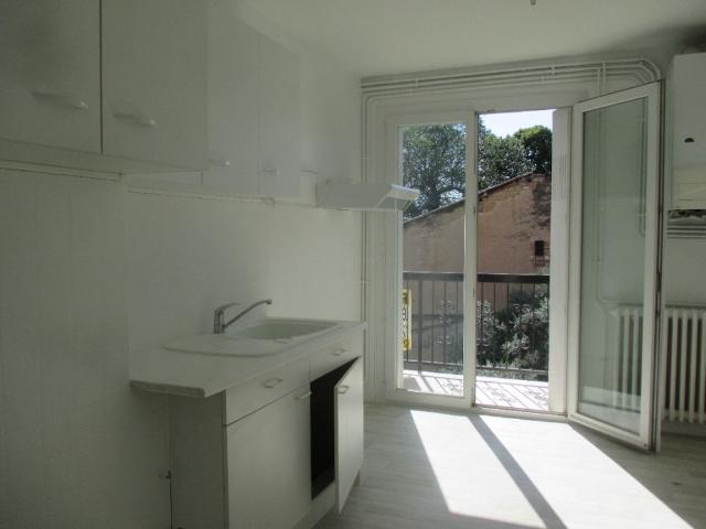 Location Appartement 2 pièces 63m²