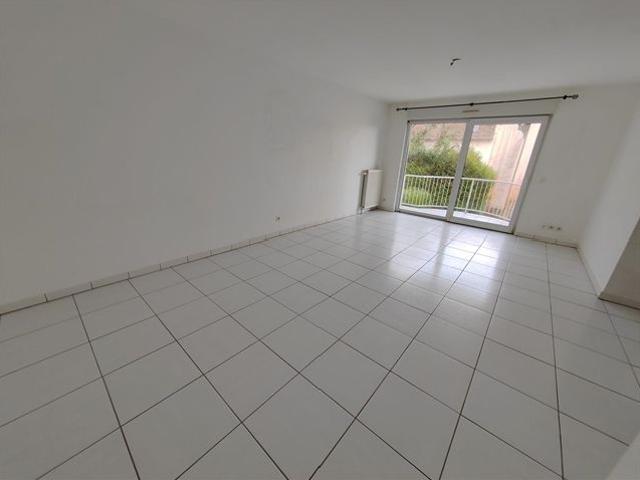 Location Appartement 2 pièces 63m²