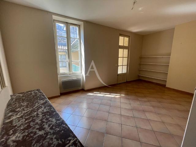 Location Appartement 2 pièces 63m²