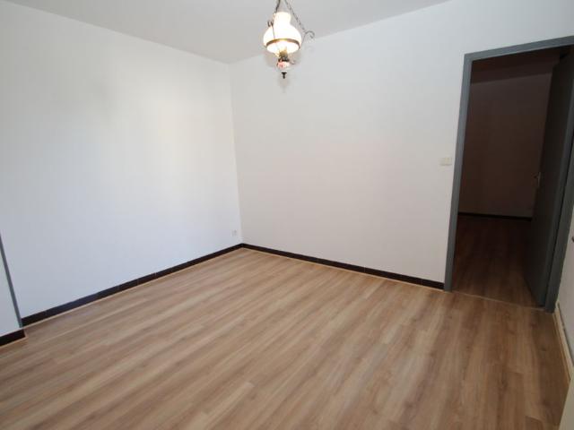 Location Appartement 2 pièces 63m² DECIZE 58300