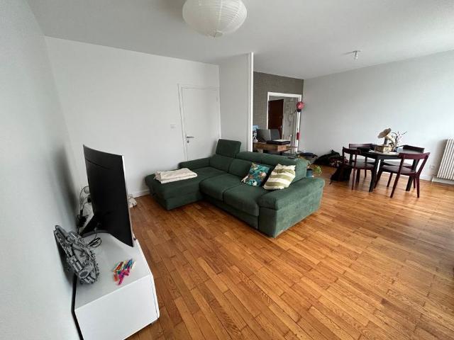 Location Appartement 2 pièces 63m² LYON 9ème