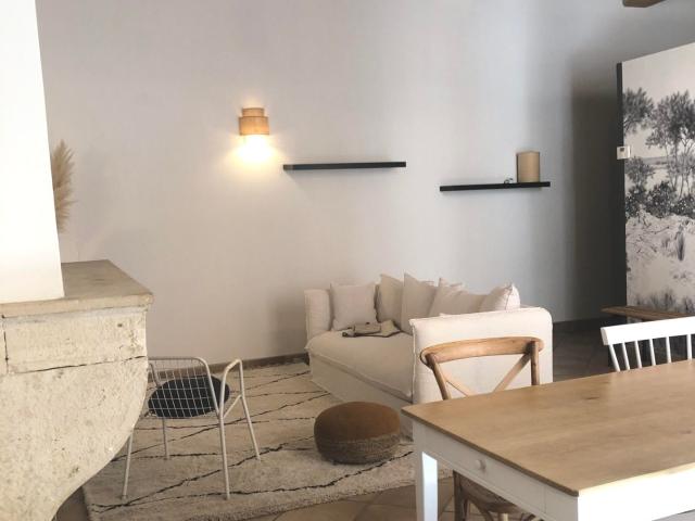Location Appartement 2 pièces 63m² LYON 1er