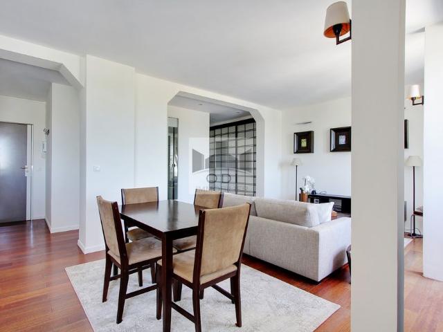Location Appartement 2 pièces 63m² PARIS 7ème