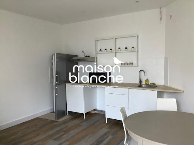 Location Appartement 2 pièces 60.6 m2 Saint Médard de Guizières
