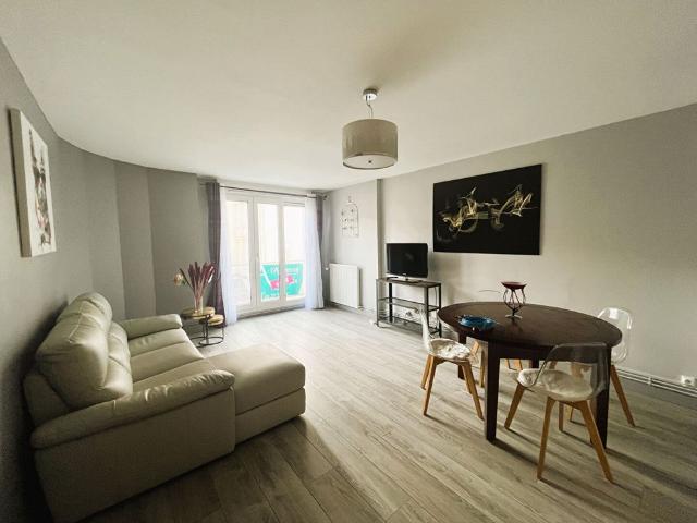Location appartement 2 pièces, 60.74m², Reims