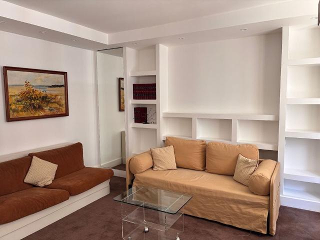 Location appartement 2 pièces, 60.00m², Paris 07