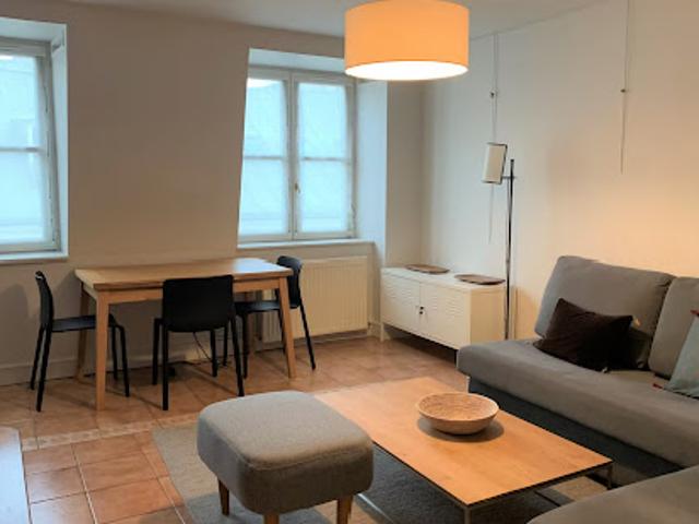 Location Appartement 2 pièces 60 m2 Paris 10ème