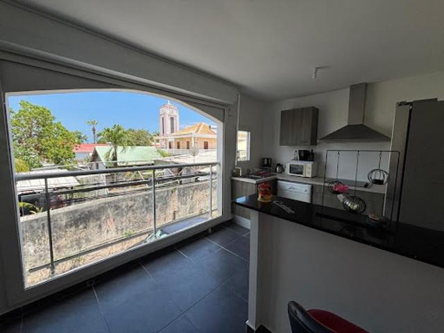 Location Appartement 2 pièces 60 m2 Saint François