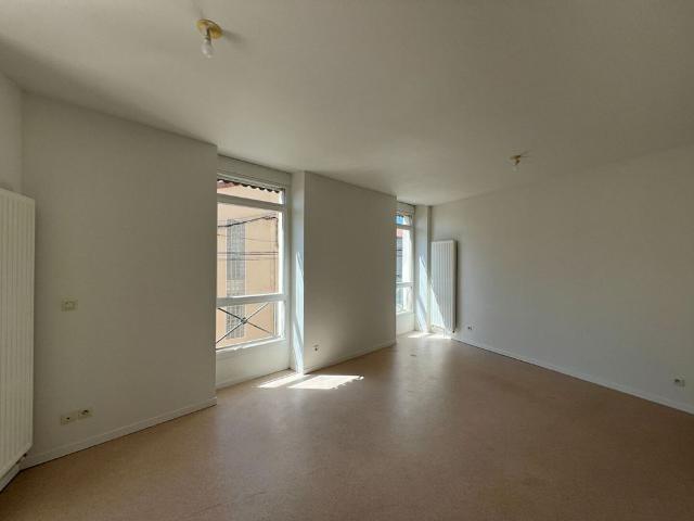 Location Appartement 2 pièces 60m²