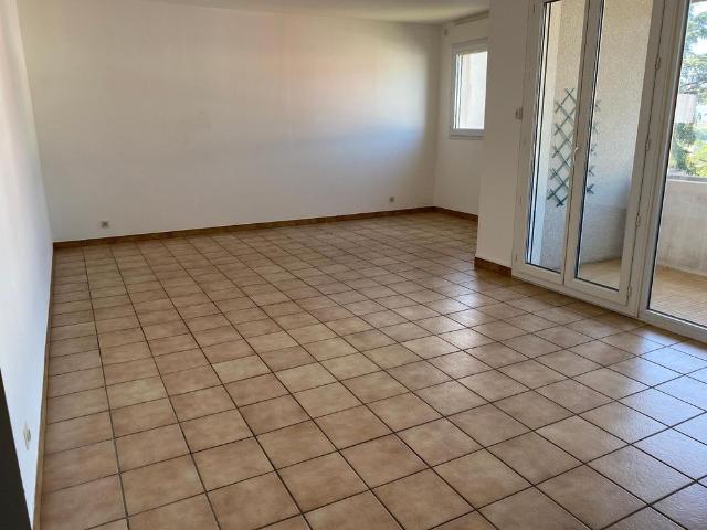 Location Appartement 2 pièces 60m² AUBENAS 07200