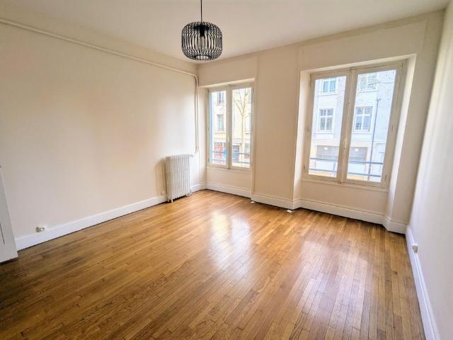 Location Appartement 2 pièces 60m² VICHY 03200