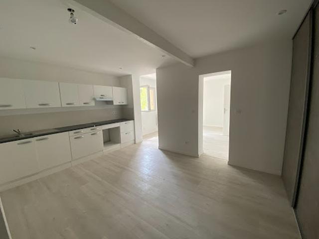 Location Appartement 2 pièces 61.69 m2 Pia