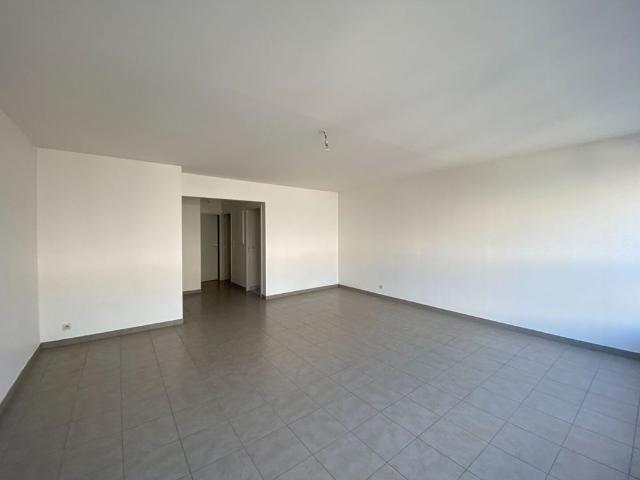 Location Appartement 2 pièces 61m²