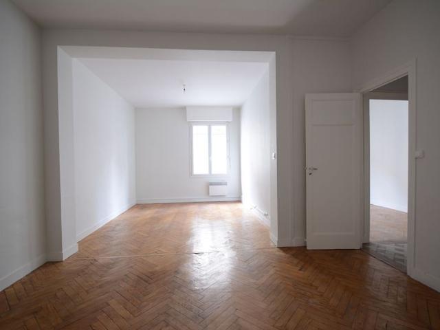 Location Appartement 2 pièces 61m²