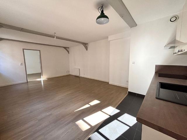 Location Appartement 2 pièces 61m²