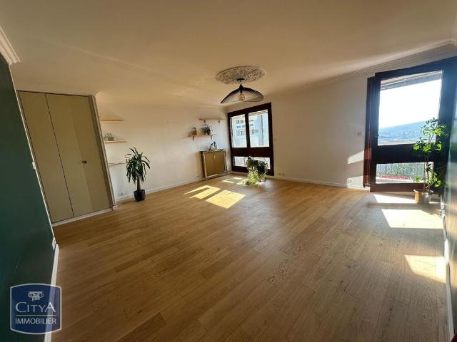 Location Appartement 2 pièces 61m² EPERNAY 51200