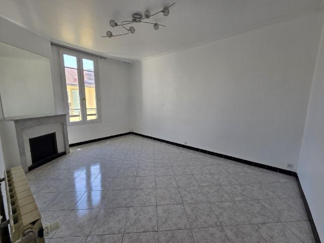 Location Appartement 2 pièces 61m² NICE 06300