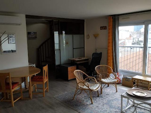 Location Appartement 2 pièces 62 m2 Lyon 6ème