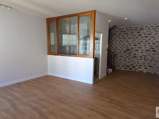 Location Appartement 2 pièces 62 m2 Saint Flour